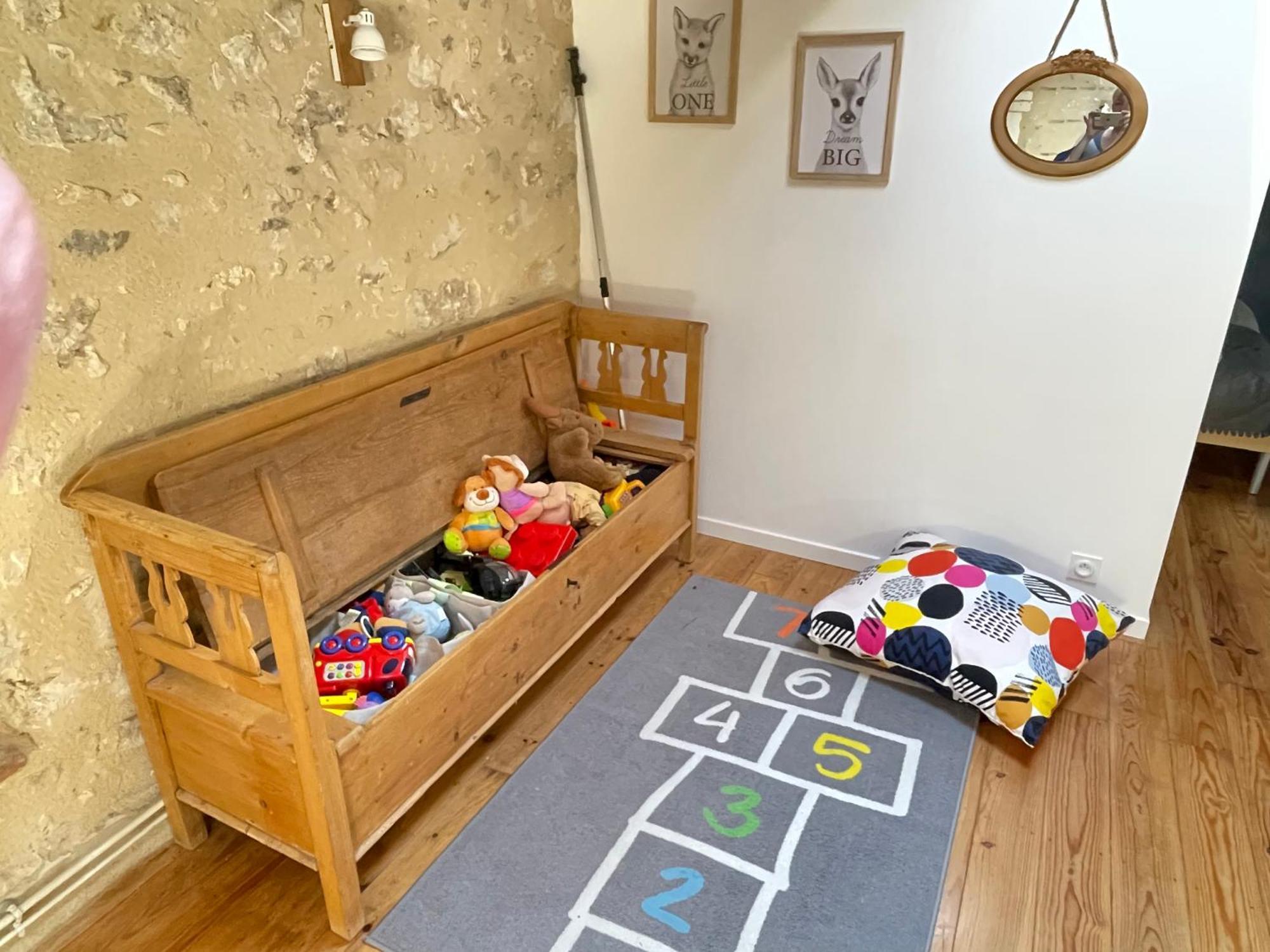 Eynesse Les Regniers - 2 Gites Voisins Pour Familles Et Groupes מראה חיצוני תמונה